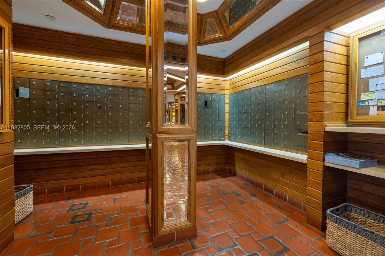 4000 Towerside Ter , Unit 1401, Miami, FL 33138 Photo