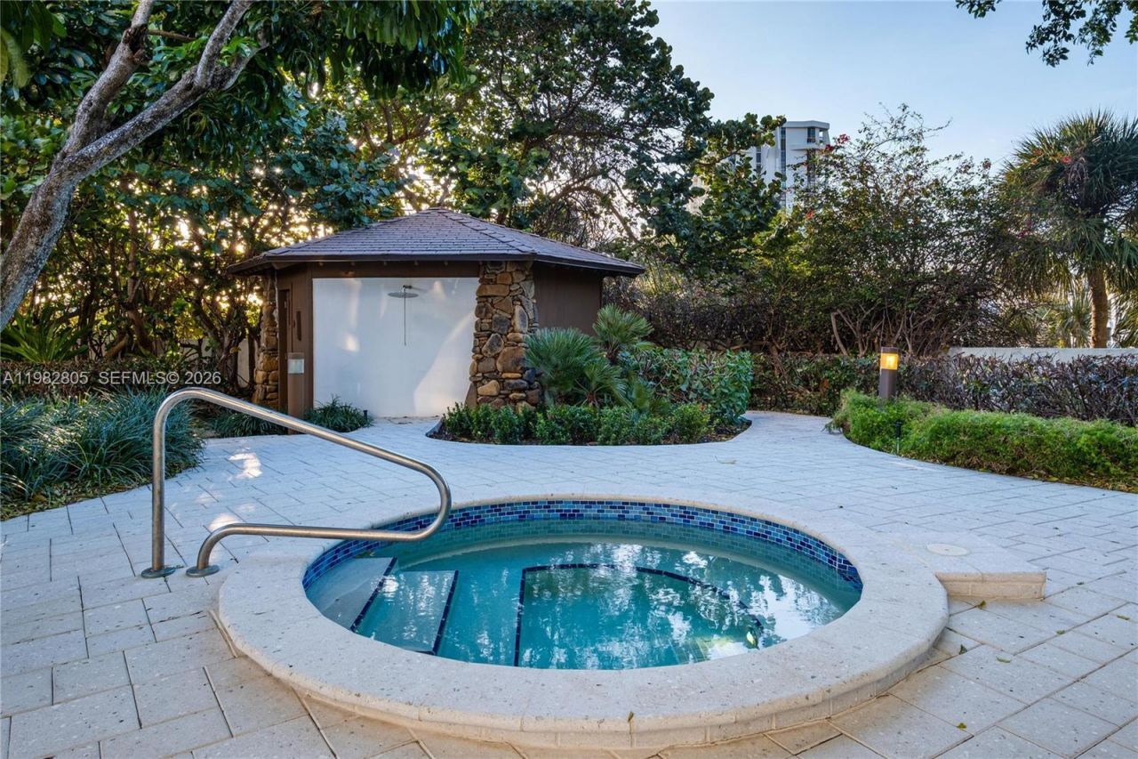 4000 Towerside Ter , Unit 1401, Miami, FL 33138 Photo