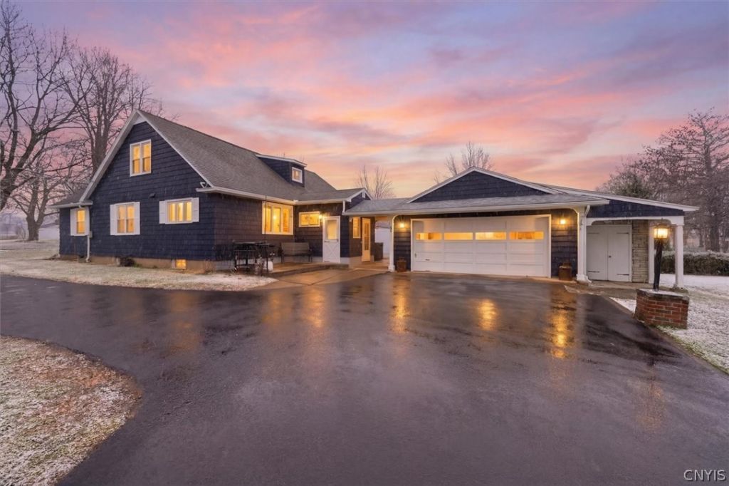 3846 E Prospect Avenue, Oneida, NY 13421 Main Photo