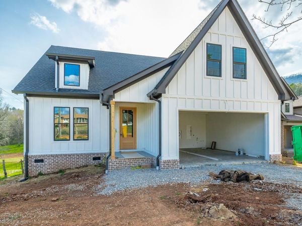 674 Courtney Lane , Chattanooga, TN 37415