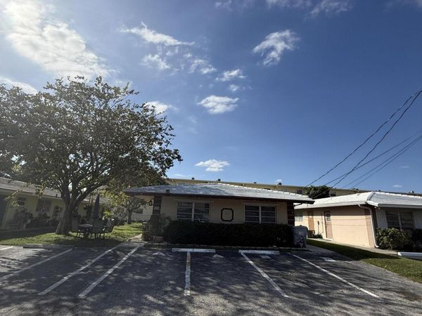 337 SE 12th Avenue, Unit A-b, Pompano Beach, FL 33060