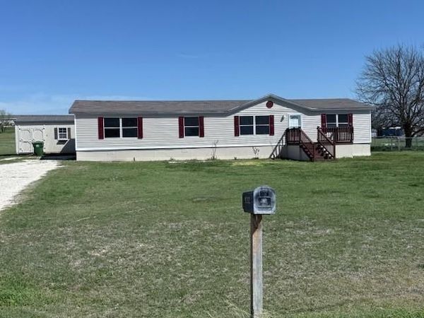 9212 Idaho Street, Joshua, TX 76058