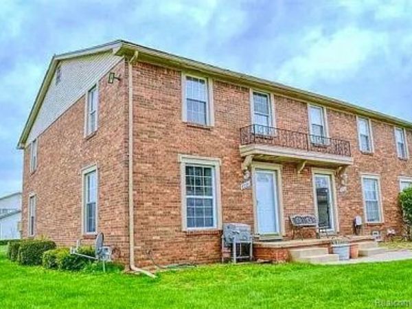 8904 Shawn Drive, Sterling Heights, MI 48312