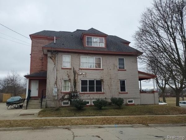 626 Begole Street , Flint, MI 48503
