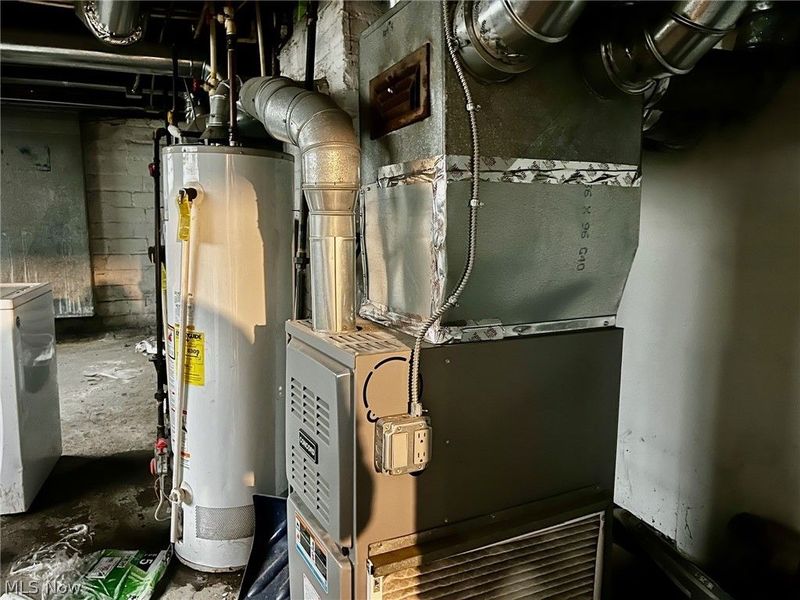 12420 Union Avenue, Cleveland, OH 44105 Photo 20