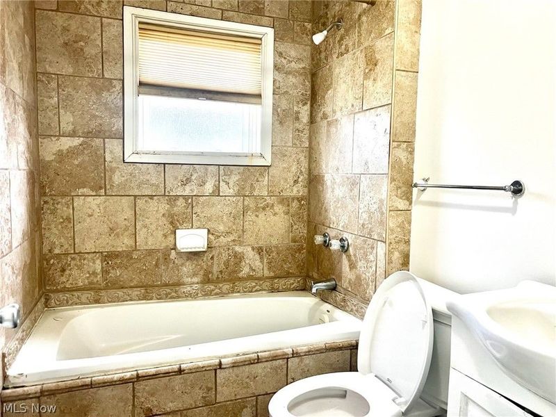 12420 Union Avenue, Cleveland, OH 44105 Photo 9