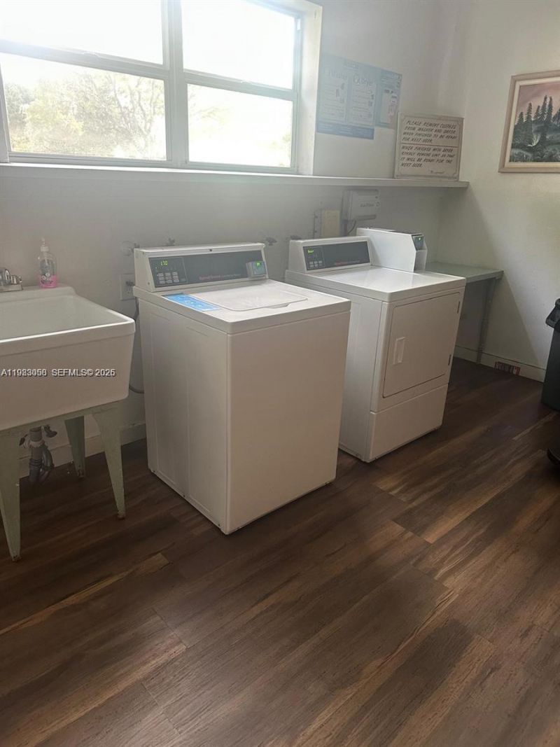 851 NE 14th Ave, Unit 414, Hallandale Beach, FL 33009 Photo