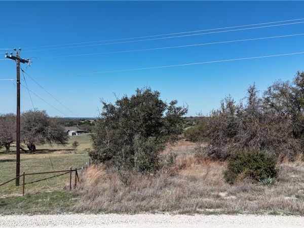 15109 Ranch Road 101 , Lampasas, TX 76550