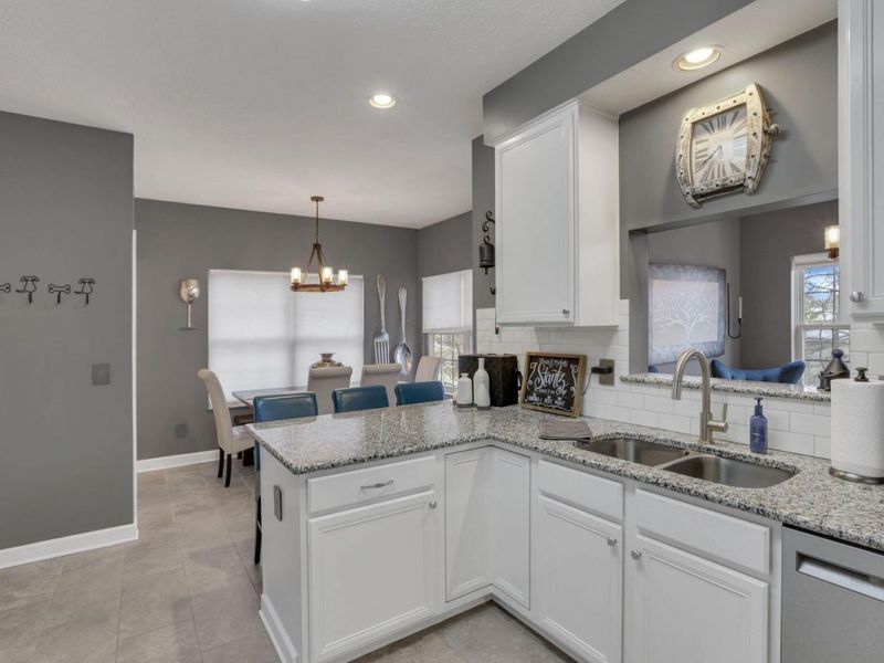 310 Weatherburn Drive, Pataskala, OH 43062 Photo 18