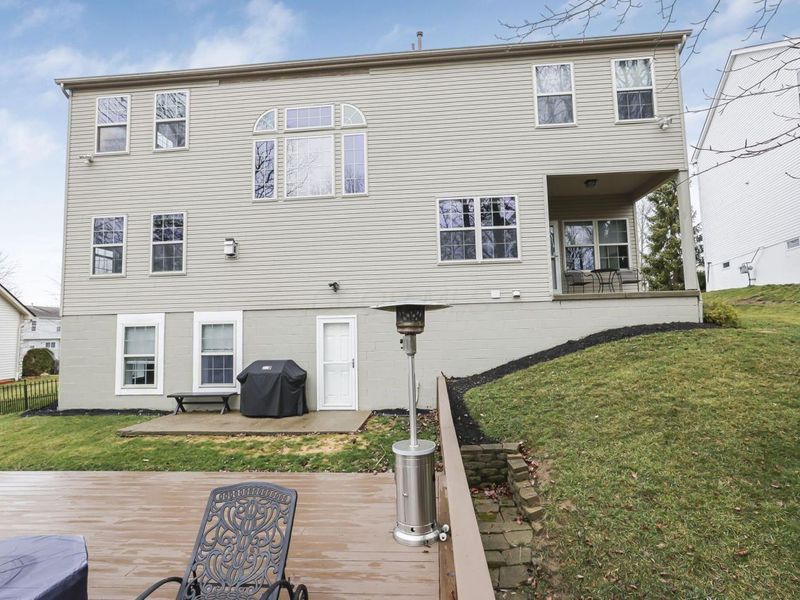 310 Weatherburn Drive, Pataskala, OH 43062 Photo 3