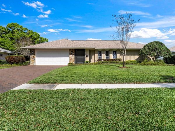 511 RIVIERA BAY DRIVE NE, ST PETERSBURG, FL 33702