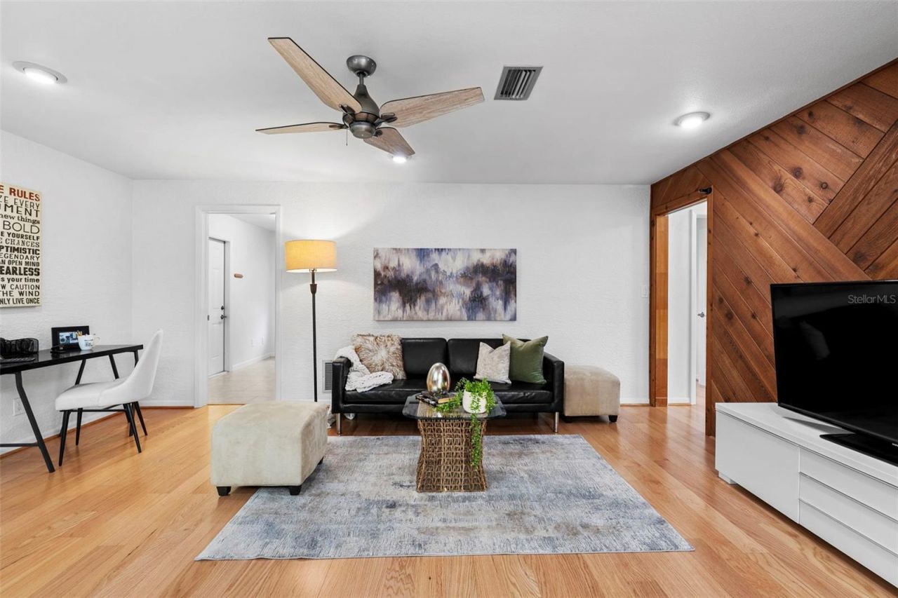 511 Riviera Bay Drive Ne, Saint Petersburg, FL 33702 Photo