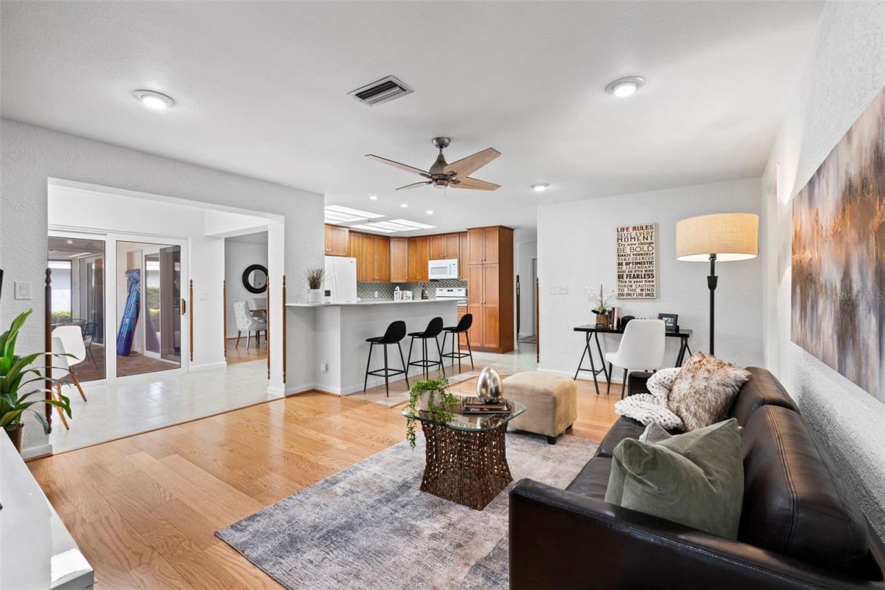 511 Riviera Bay Drive Ne, Saint Petersburg, FL 33702 Photo