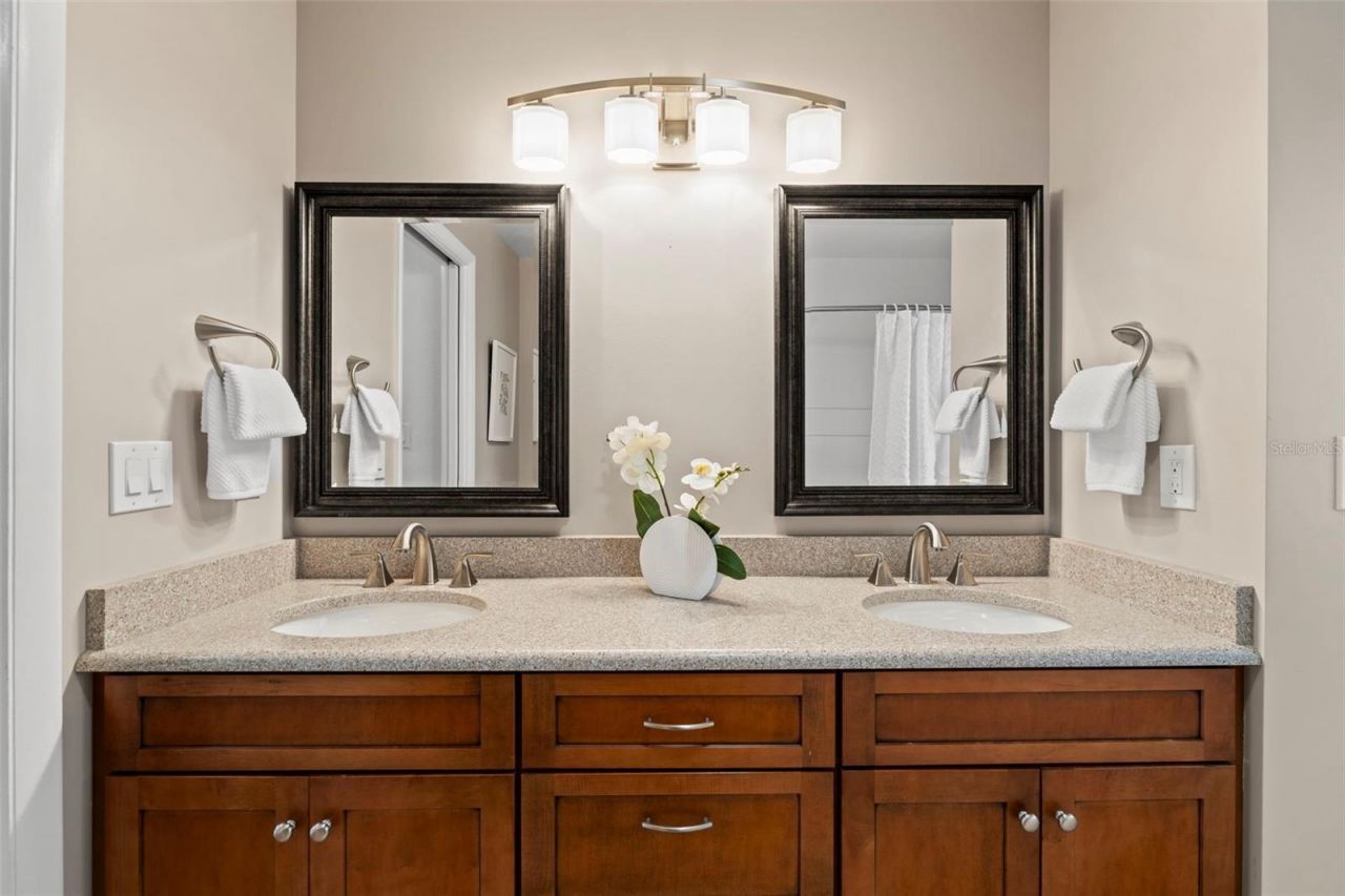 511 Riviera Bay Drive Ne, Saint Petersburg, FL 33702 Photo