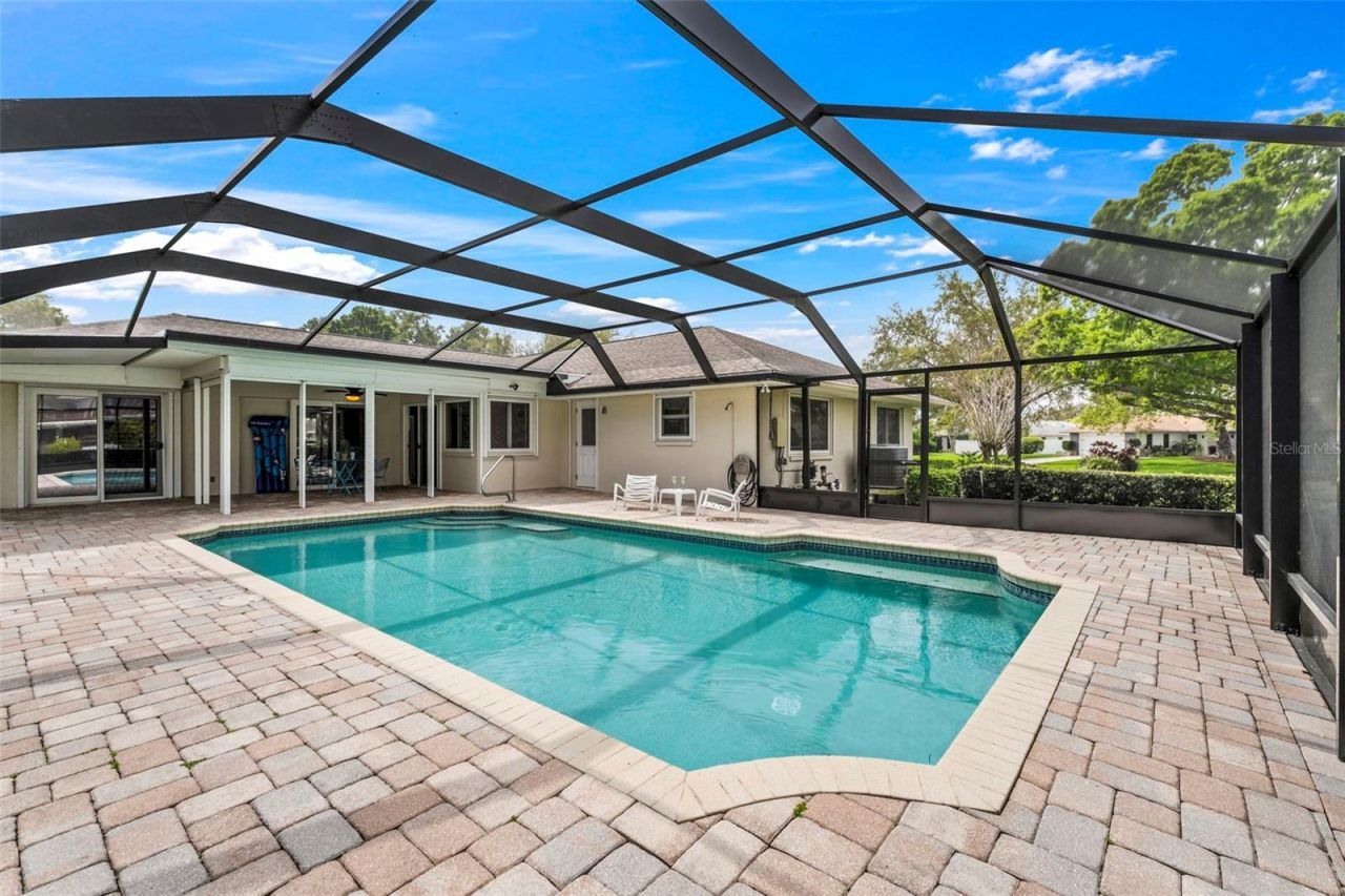 511 Riviera Bay Drive Ne, Saint Petersburg, FL 33702 Photo