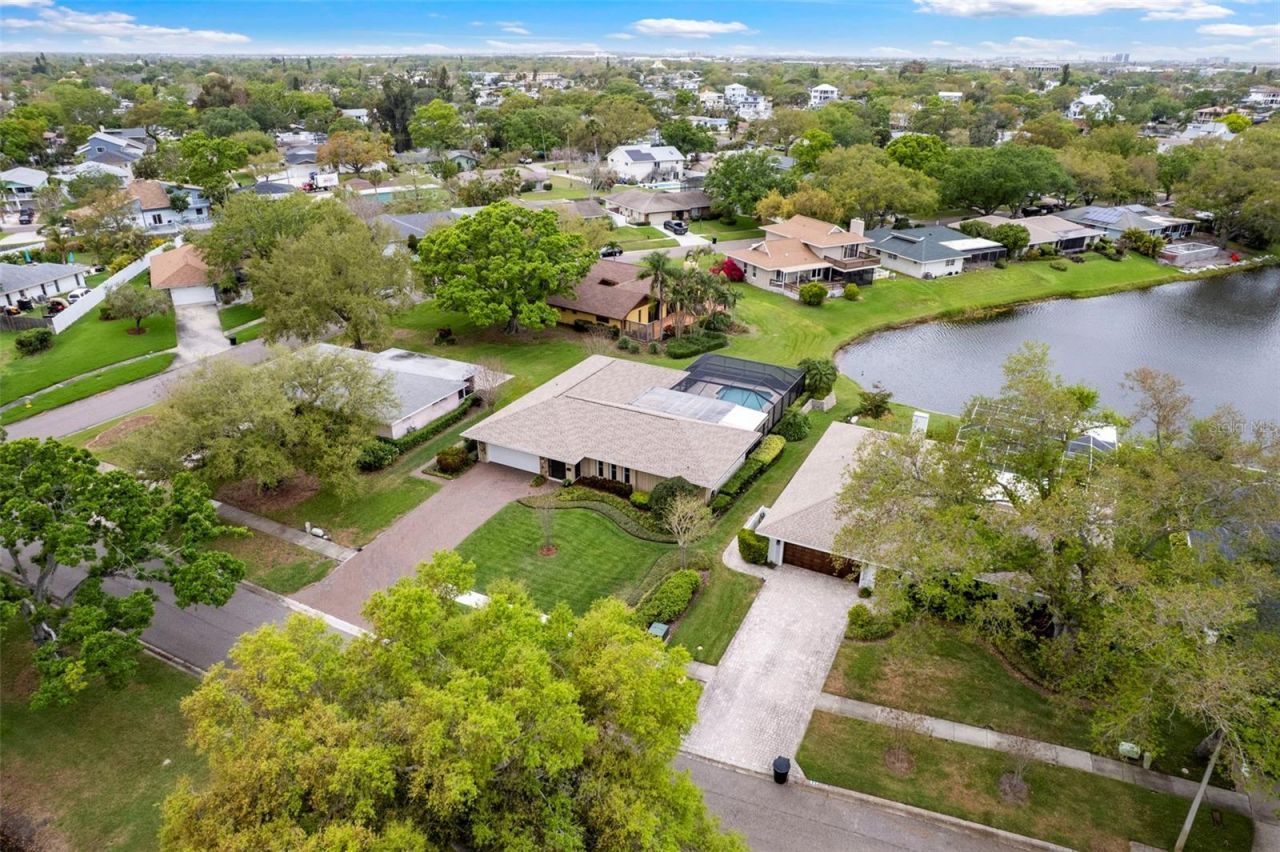 511 Riviera Bay Drive Ne, Saint Petersburg, FL 33702 Photo