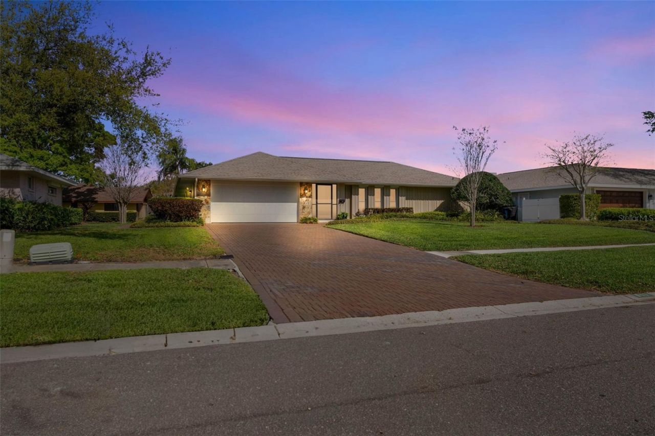 511 Riviera Bay Drive Ne, Saint Petersburg, FL 33702 Photo