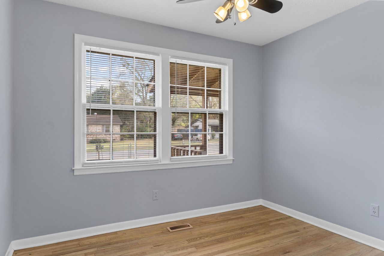 135 Terry Street Photo 12