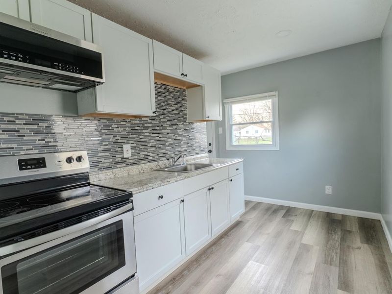 3001 E 12th Avenue, Columbus, OH 43219 Photo 7