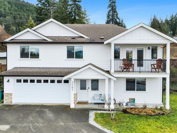 1067 Lisa Close , Shawnigan Lake, BC V8H 2H8