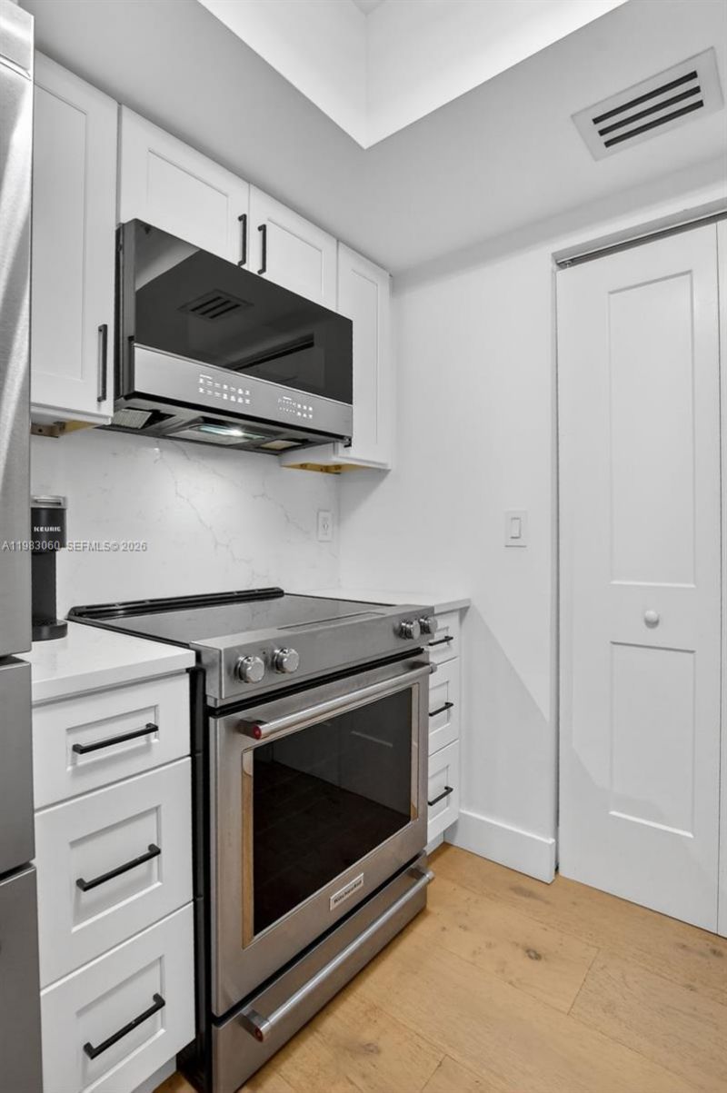 99 SE Mizner Blvd, Unit 824, Boca Raton, FL 33432 Photo