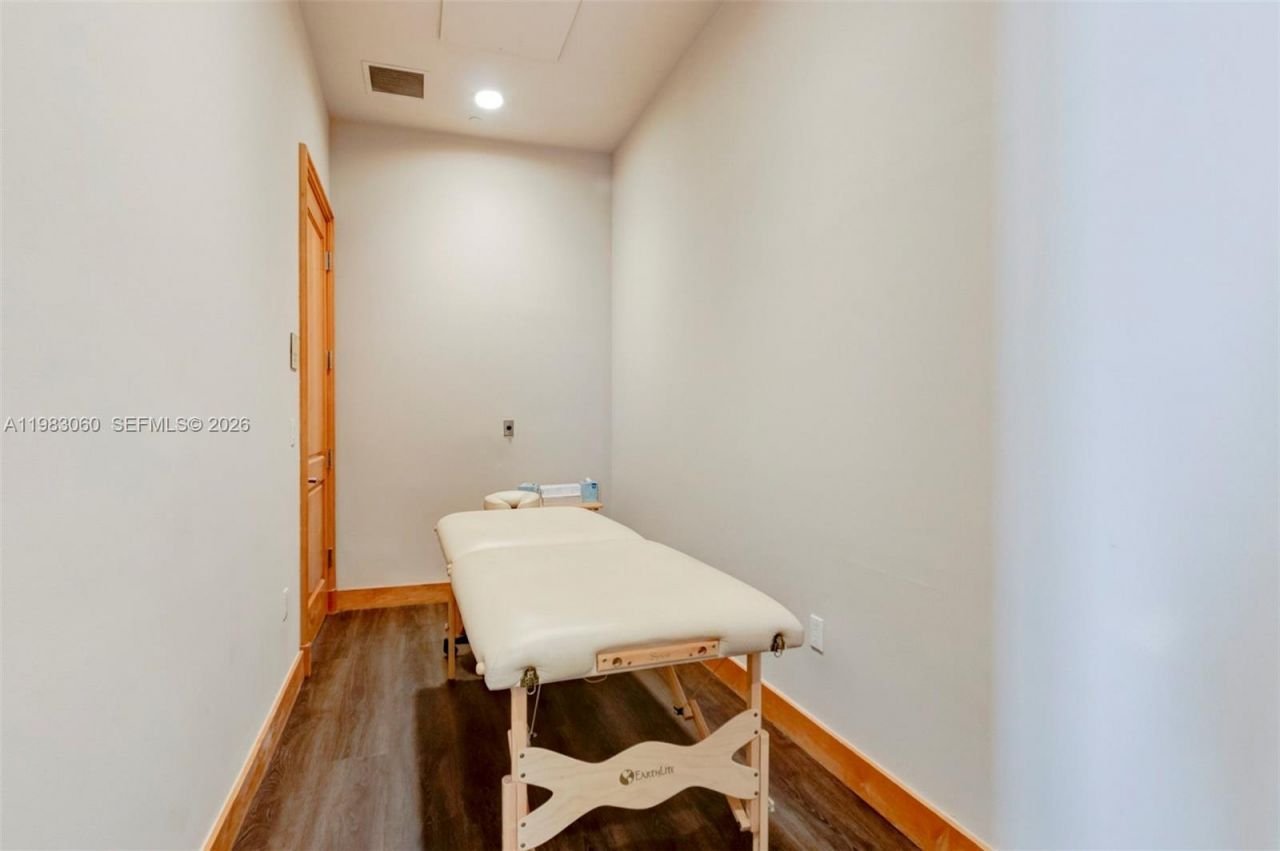 99 SE Mizner Blvd, Unit 824, Boca Raton, FL 33432 Photo