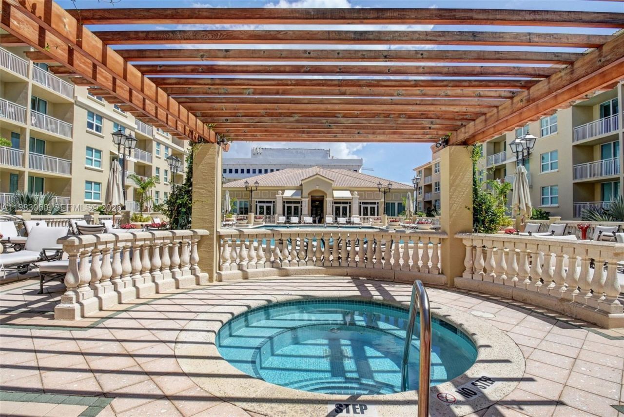 99 SE Mizner Blvd, Unit 824, Boca Raton, FL 33432 Photo