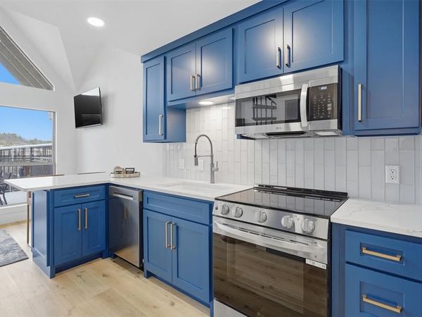 3007 Upcreek Alley , Unit 6, Strawn, TX 76475