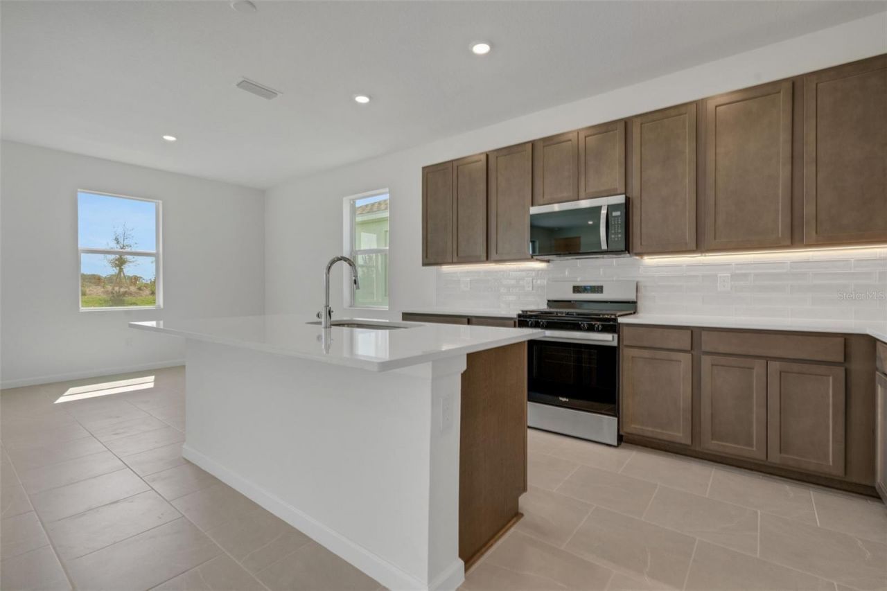 5477 NW Camberly Court, Port Saint Lucie, FL 34987 Photo