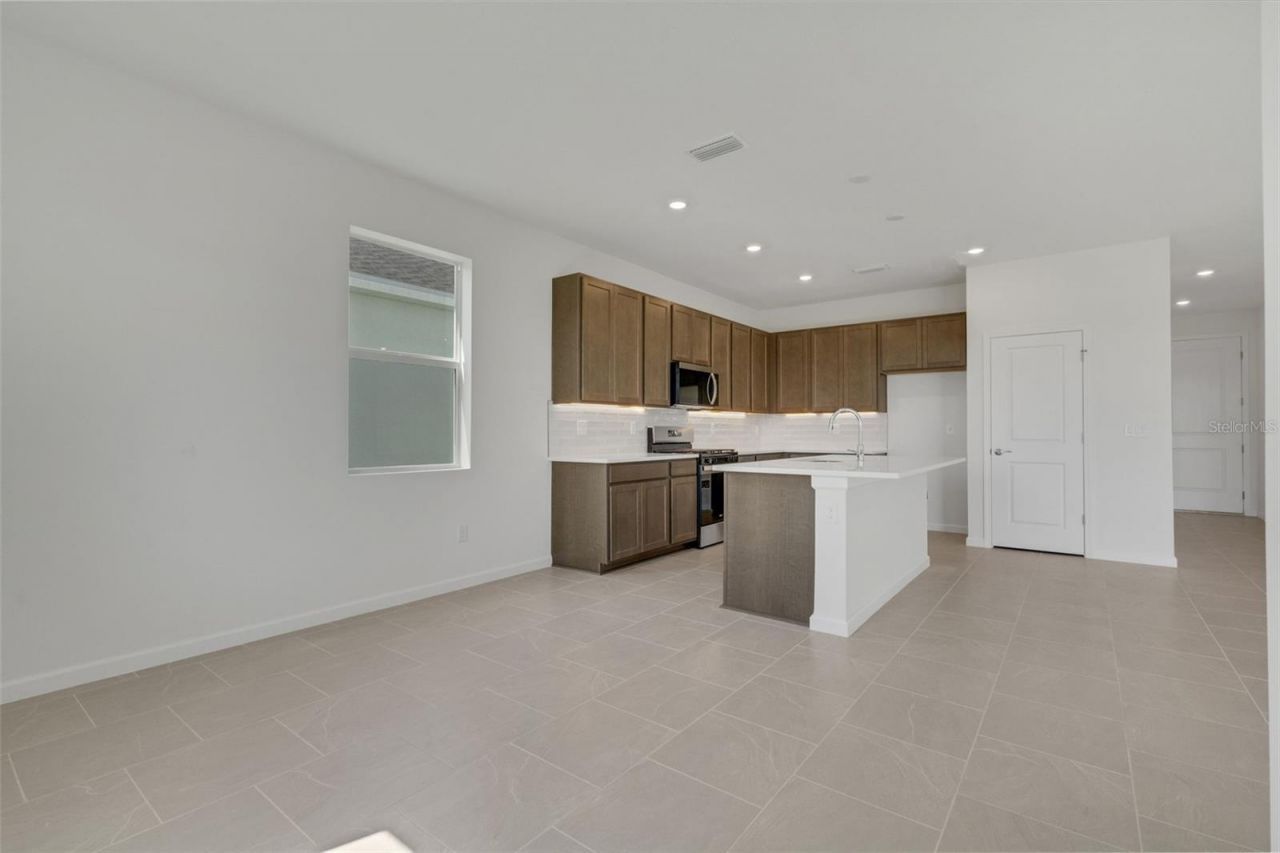 5477 NW Camberly Court, Port Saint Lucie, FL 34987 Photo