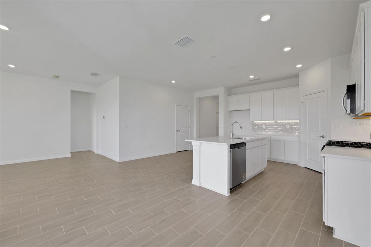 5485 NW Camberly Court , Port Saint Lucie, FL 34987 Photo