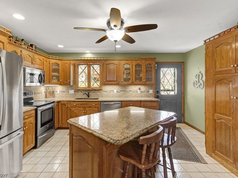 34 Iroquois Trail, Malvern, OH 44644 Photo 10