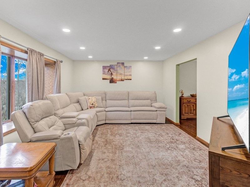 34 Iroquois Trail, Malvern, OH 44644 Photo 12