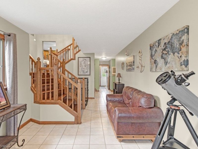 34 Iroquois Trail, Malvern, OH 44644 Photo 4