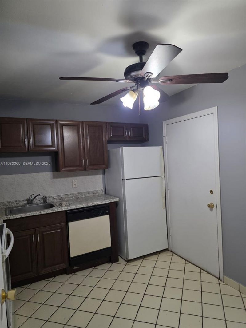 2061 NW 47th Ter, Unit 111, Lauderhill, FL 33313 Photo