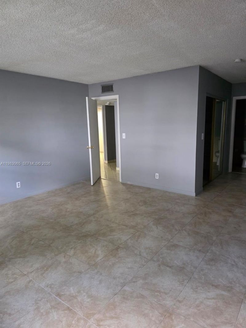 2061 NW 47th Ter, Unit 111, Lauderhill, FL 33313 Photo