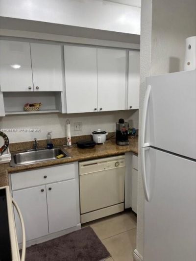 1750 W 56 St, Unit 112, Hialeah, FL 33012 Photo