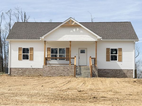 821 Annie Hollow Rd , Westmoreland, TN 37186