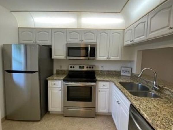 6760 S Palmetto Cir Circle S, Unit 102, Boca Raton, FL 33433