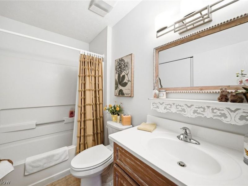 35375 Greenwich Avenue, North Ridgeville, OH 44039 Photo 19