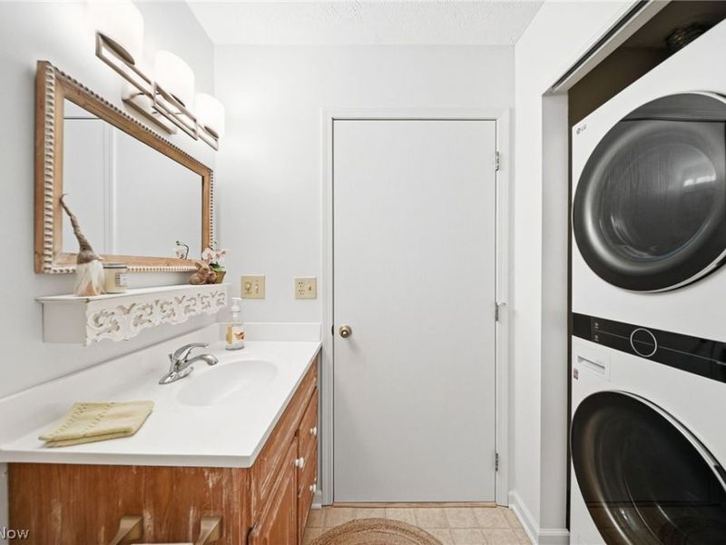 35375 Greenwich Avenue, North Ridgeville, OH 44039 Photo 20