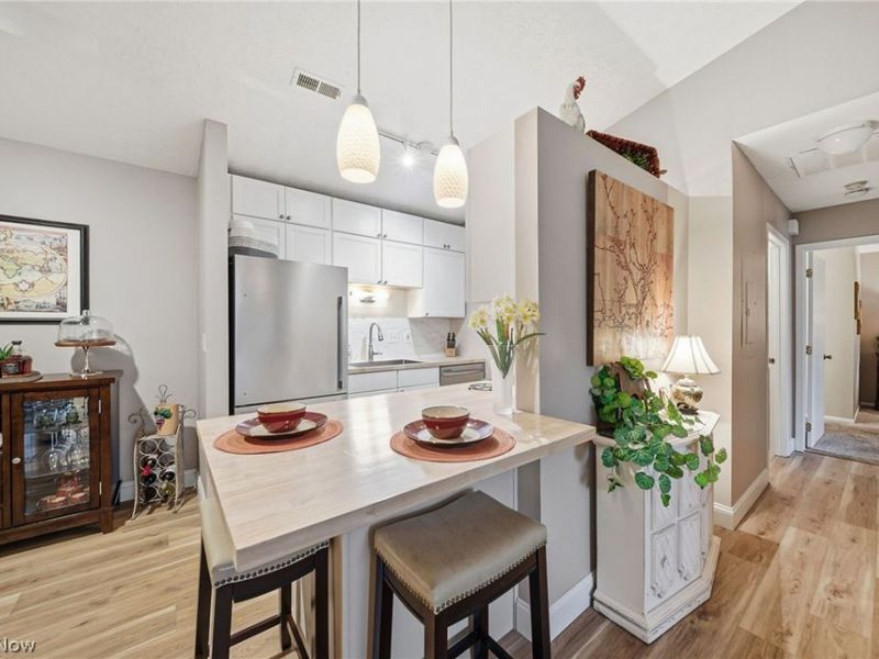 35375 Greenwich Avenue, North Ridgeville, OH 44039 Photo 3