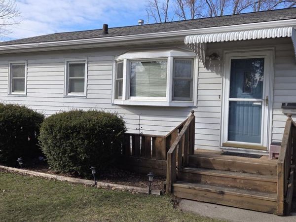 1611 E Ridgeway Avenue, Waterloo, IA 50702