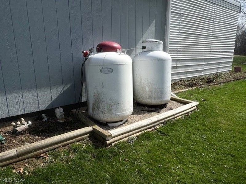 38019 Longs Crossing Road, Leetonia, OH 44431 Photo 31