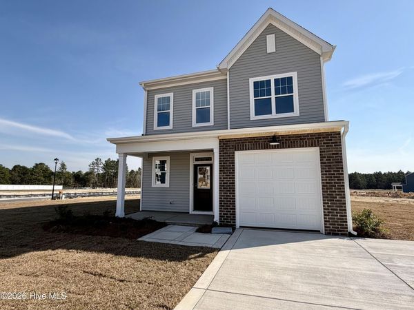 900 Peckham Loop, Aberdeen, NC 28315