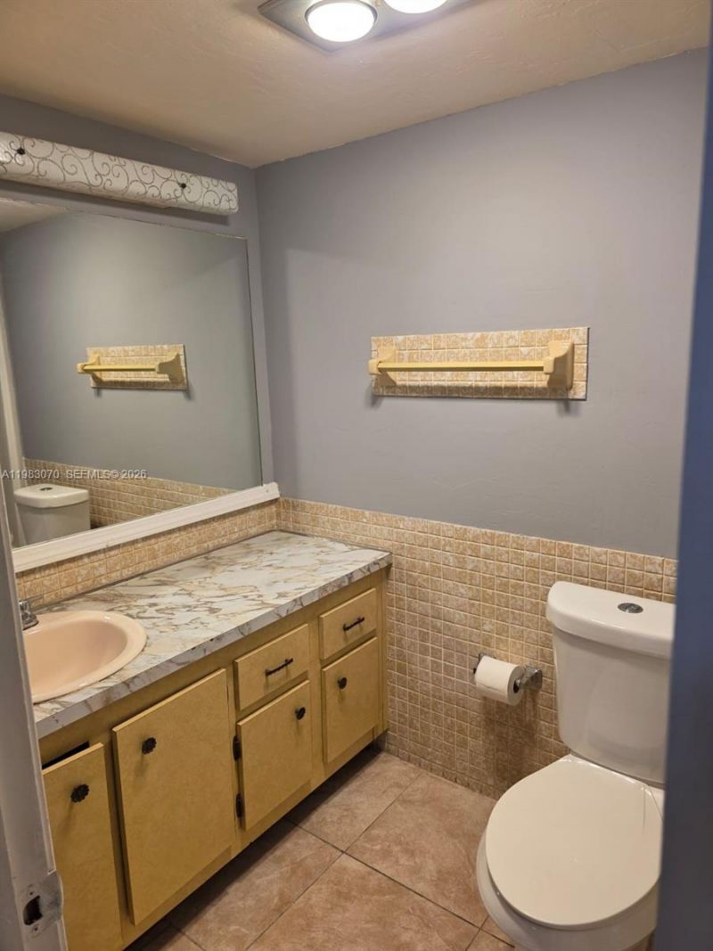 2061 NW 47th Ter, Unit 111, Lauderhill, FL 33313 Photo