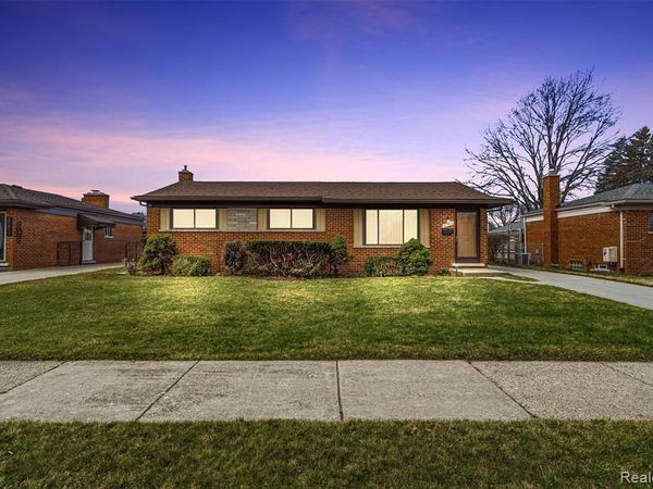 27323 Crestwood Drive, Warren, MI 48088