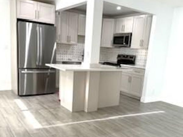 105 E Coventry E, Unit 105, West Palm Beach, FL 33417