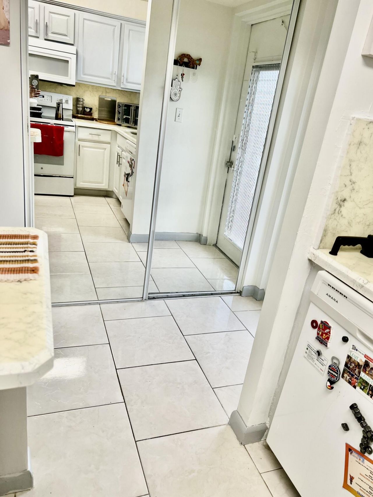 9261 Sunrise Lakes Boulevard, Sunrise, FL 33322 Photo