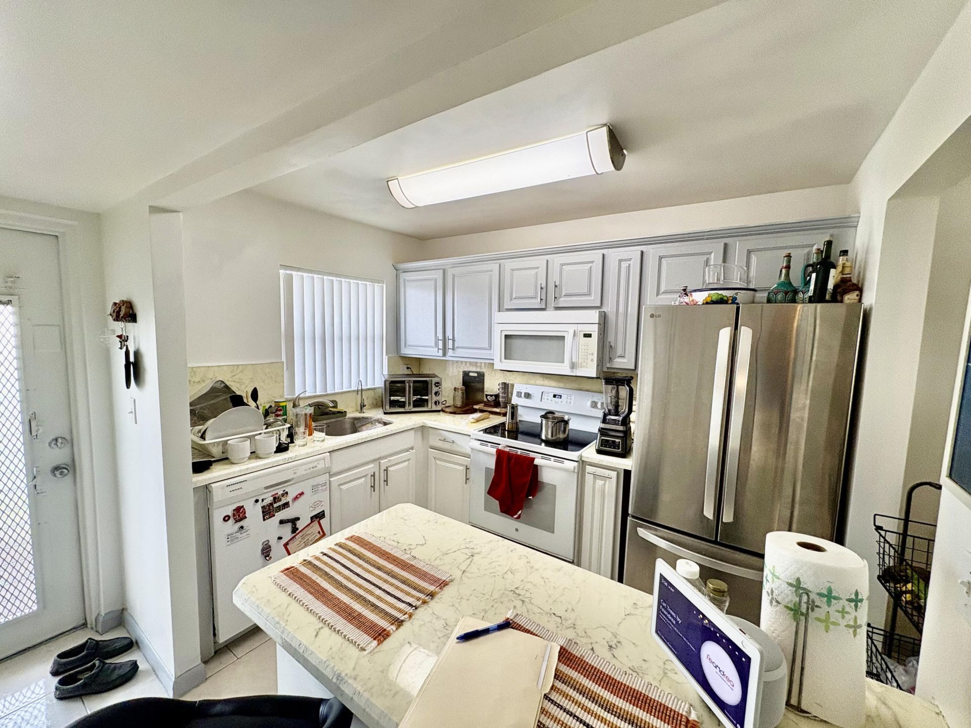 9261 Sunrise Lakes Boulevard, Sunrise, FL 33322 Photo